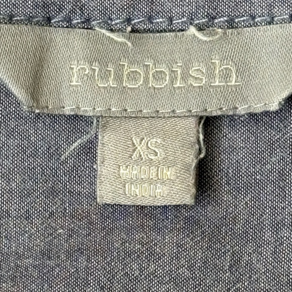 Rubbish Nordstrom Gray Chambray Roll Tab Button Down Shirt XS - Picture 8 of 10